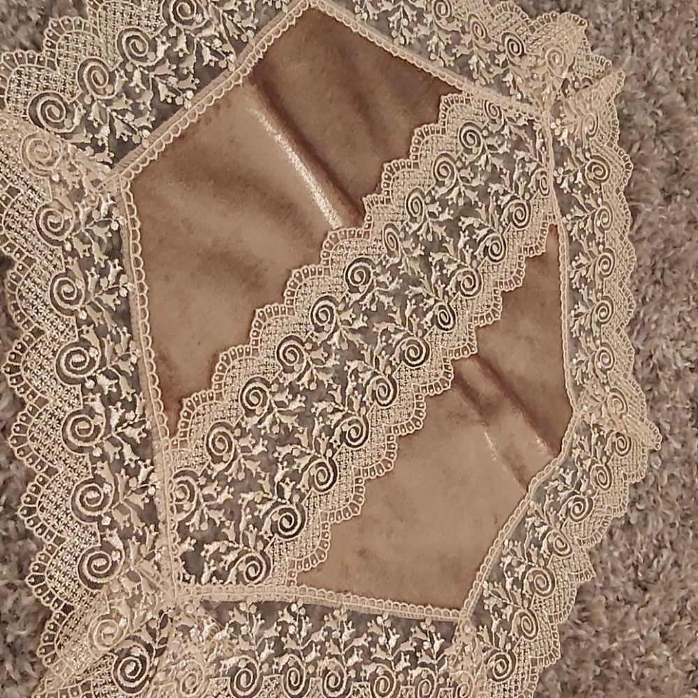 Table cover - Picture 2 of 4